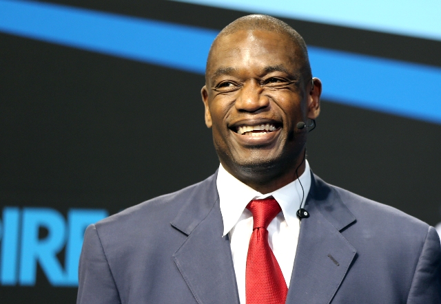 Dikembe_Mutombo_at_the_Aspire4Sport_Congress_in_Doha.