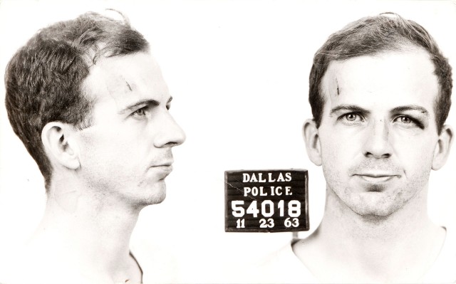 Lee_Harvey_Oswald_arrest_card_1963