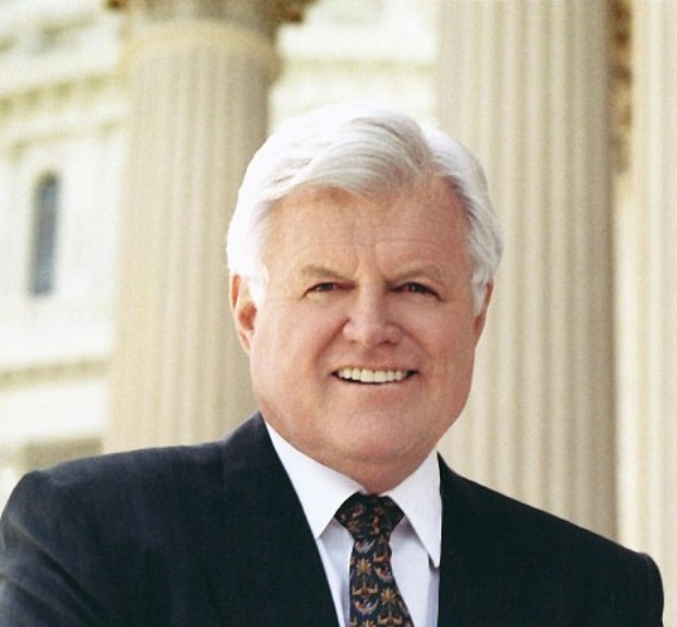 Ted_Kennedy,_official_photo_portrait_crop