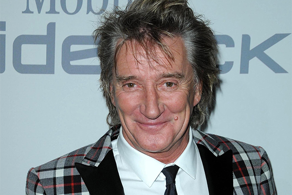 bigstock-Rod-Stewart-at-the-Salute-To-I-57877271